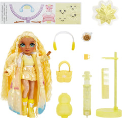 Rainbow High Winter Wonderland - Sunny (Galben) - Păpușă la modă de 28 cm, cu zăpadă magică ascunsă care se umflă cu apă, cu set de om de zăpadă, potrivită pentru copii 4-12 ani și colecționari