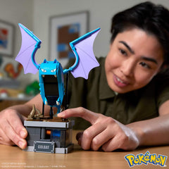 MEGA Pokémon Mini Motion-Golbat - besteht aus 313 Teilen zum Zusammenbauen, enthält versteckten Knopf, mit Flügelschlag Funktion, 13 cm groß, sehr schön zum Ausstellen, HTH72