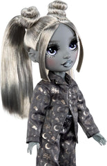 Rainbow High Shadow High Girl's Night - Luna Madison – 28 cm Modepuppe in Grautönen, Graues Haar & Outfit mit Accessoires und Kamm – Für Sammler und Kinder ab 6 Jahren