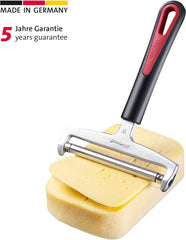 Feliator de brânză Westmark cu rolă și fir de tăiere înlocuibil, grosime de tăiere variabilă, lățime: 12 cm, oțel inoxidabil/aluminiu/plastic, negru/roșu, 29272260, 17 x 12 x 2 cm