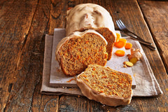 RUF Karotten-Ingwer-Kuchen, Backmischung Für Einen Saftigen Karottenkuchen Mit Frischen Möhren Und Fruchtiger Ingwer-Zuckerglasur, Vegan Naty Shop