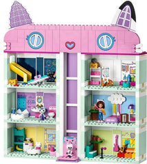 Lego 10788 Gabby's Dollhouse Toy Set, 8 camere și 4 etaje Gabby's Dollhouse Toy cu Pandi, Meerkat, Kuchi Figures și accesorii, cadou pentru fete de la 4 ani, băieți și copii Seturi de constructie Besuche den LEGO-Store
