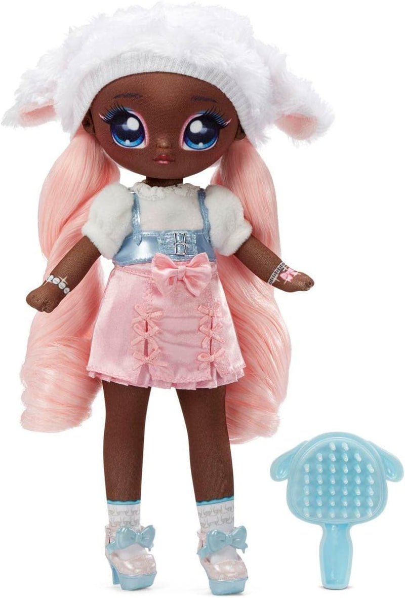 Na! Na! Na! SurpriseTeens Modepuppe - Sammlerpuppe - 28 cm weiche Stoffpuppe, inspiriert durch Schafe - Mit rosa Haaren - Lila Lamb