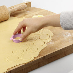 Formă de biscuiți Zenker 44835 Linzer, plastic, set 4 piese, roz/gri