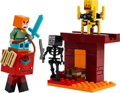 LEGO Minecraft Duelul de lavă din adâncuri, jucărie pentru fanii jocului video, fortăreață cu minifigurine, inclusiv Alex, scheletul Wither, Lohe și Strider, cadou pentru fete și băieți de la 6 ani 21266 Seturi de constructie Besuche den LEGO-Store
