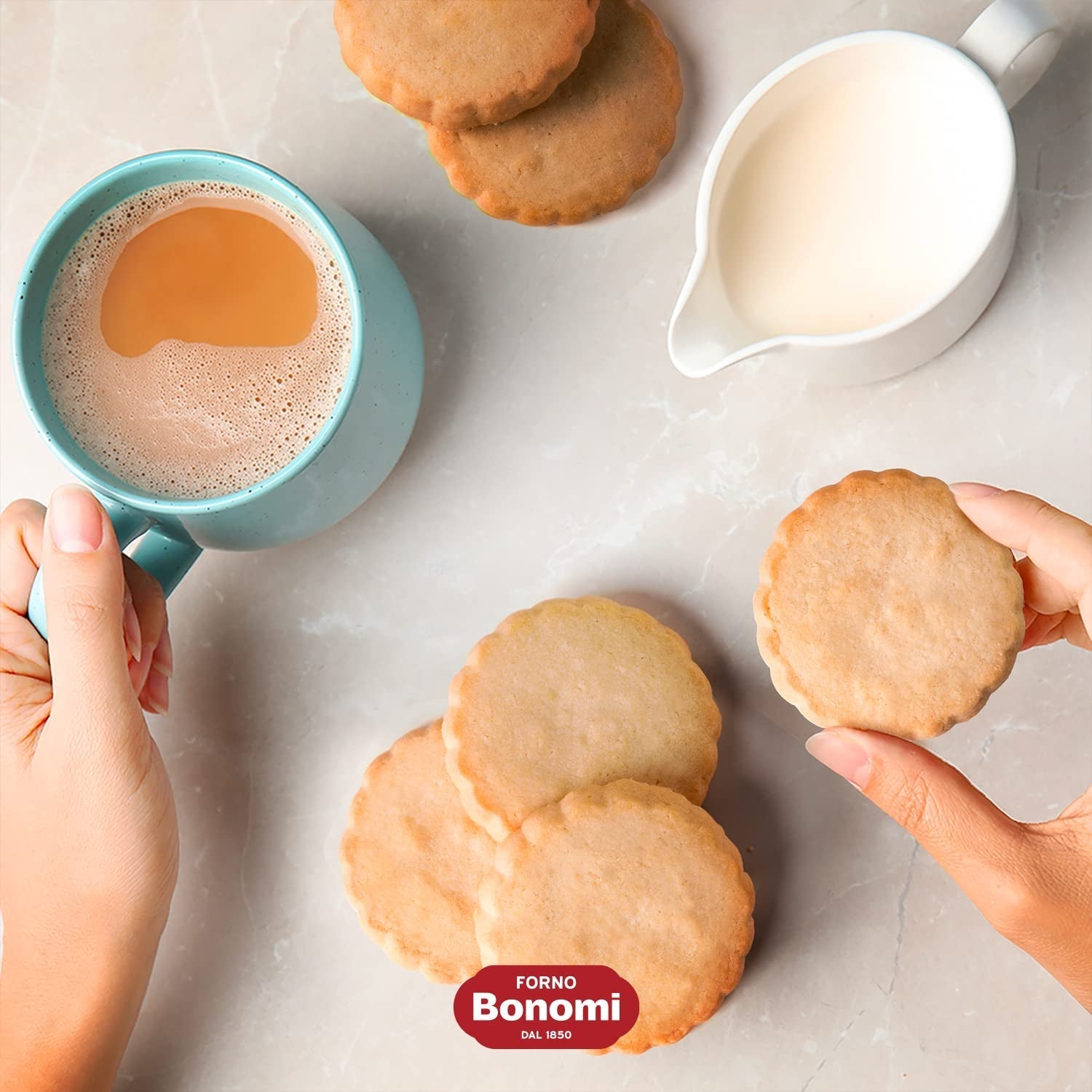 Aluat fraged cu unt și bucăți de ciocolată. Aluat fraged cu unt și bucăți de ciocolată, ideal pentru o gustare delicioasă. Încercați-le cu lapte sau cafea. Pachet de 150g