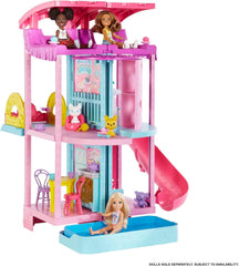 Căsuța de joacă Barbie Chelsea - 3 etaje cu funcție de transformare, zone de joacă secrete, lift, piscină, tobogan, 2 animale de companie și peste 20 de accesorii, pentru copii de la 3 ani în sus, HHX44