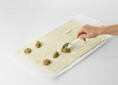 Rolă Betty Bossi Blind Stars – Mașină de tăiat aluat pentru crearea de jaluzele individuale cu model stelar, cu efect uimitor