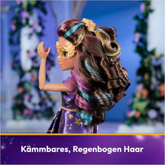 Păpușă Unicorn Academy Deluxe, Bal Mascat - Sophia, păpușă originală din popularul serial Netflix, 24 cm înălțime, cu 2 ținute și accesorii, pentru copii cu vârsta de 4 ani și peste