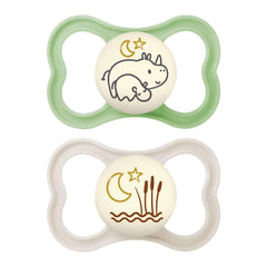 Suzetă MAM Air Night 6-16 luni (pachet de 2) Suzetă MAM 6-16 luni, strălucește în întuneric pentru pielea sensibilă, accesoriu pentru bebeluși pachet de 2 cu tetină din silicon și suport pentru suzetă, neutru/verde