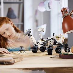 Set de jucării spațiale LEGO 42158 Technic NASA Mars Rover Perserverance cu aplicație Ar, jucărie științifică de construit pentru fete și băieți de la 10 ani în sus Seturi de constructie Besuche den LEGO-Store