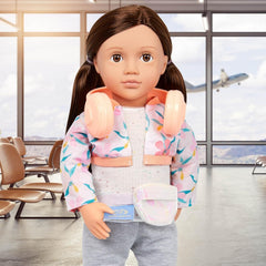 Our Generation - Reese - Bewegliche 46 cm-Puppe - Lebensechte braune Augen & langes braunes Haar - Handgepäck und Reisezubehör - Vorgetäuschtes Spiel - Spielzeug für Kinder ab 3 Jahren