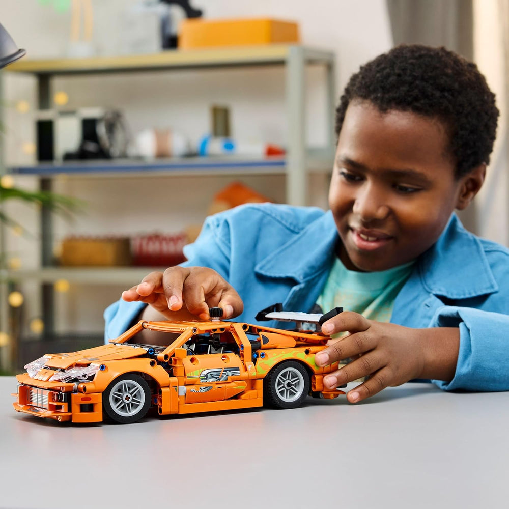 LEGO Technic Fast and Furious Toyota Supra MK4 - Spielzeug Auto - Mit 6-Zylinder-Motor & aufklappbaren Türen - Modell Set für Jungen und Mädchen ab 9 Jahren - Geschenkidee zum Geburtstag 42204