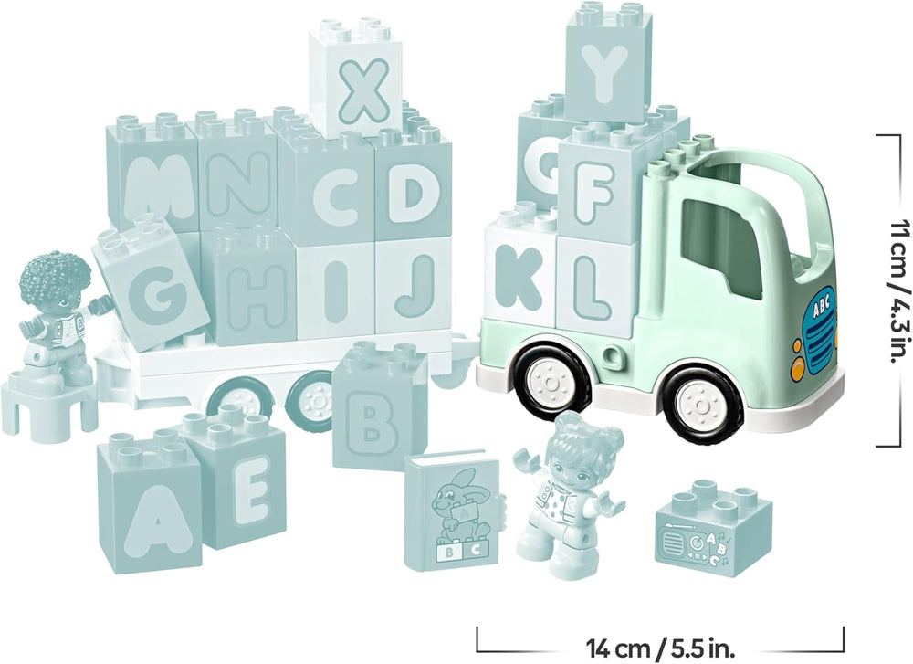 LEGO DUPLO Town ABC-Lastwagen, Lernspielzeug für Kleinkinder ab 2 Jahren, ABC-LKW-Spielzeug mit Anhänger und Buchstaben-Steinen, plus Figuren eines Jungen und eines Mädchens, Geschenk für Kinder 10421