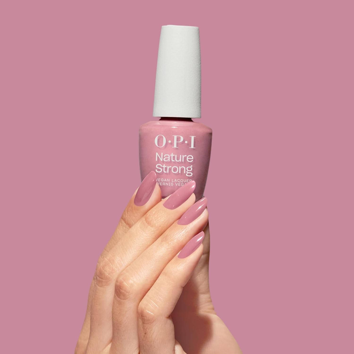OPI Nature Strong Pink and Nude Shades – ojă de lungă durată cu o formulă vegană, inovatoare, care conține ingrediente naturale – pentru unghii strălucitoare