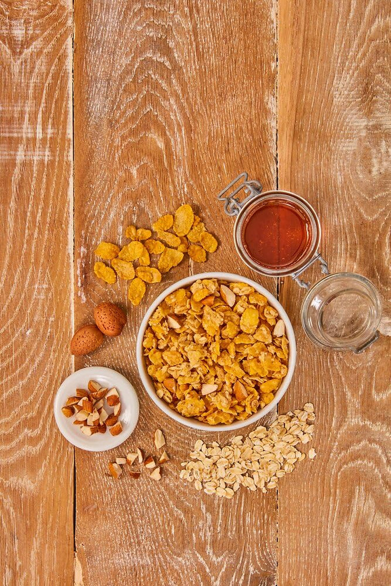 Dr. Oetker Vitalis Crunchy Flakes: Musli crocant cu fulgi de porumb și bucăți de migdale, pachet de 5 (5 x 600g)