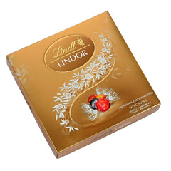 Cutie cadou Lindt LINDOR cu bomboane de ciocolată asortate, aprox. 15 trufe LINDOR, 4 sortimente (ciocolată cu lapte, ciocolată albă, ciocolată neagră 60% și alune), 187 g