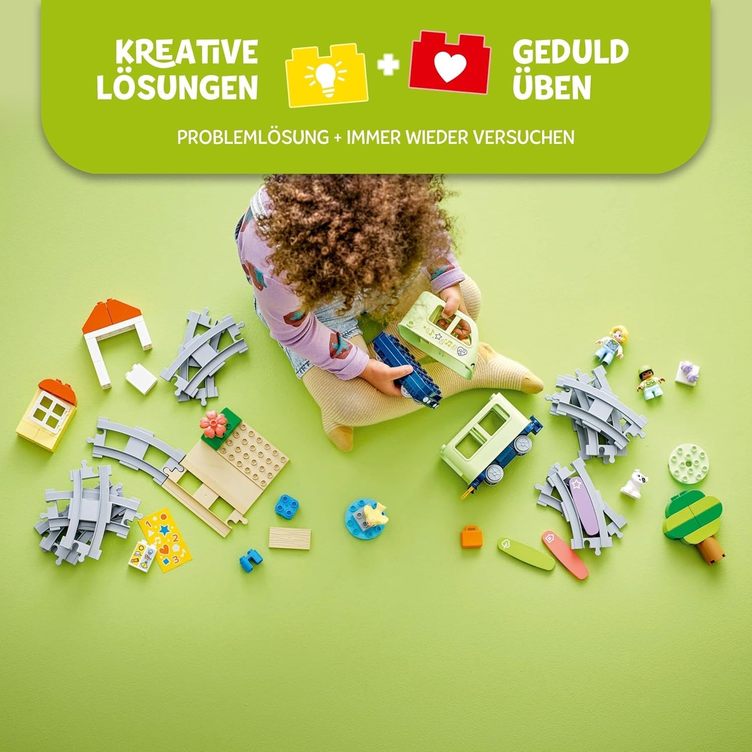 LEGO DUPLO Interaktive Abenteuer-Eisenbahn - Lernspielzeug für Kleinkinder ab 2 Jahren – 14 Gleisstücke, Aktionssteine mit Geräuschen und 4 Spielfiguren – Geschenkidee für Jungen & Mädchen - 10427