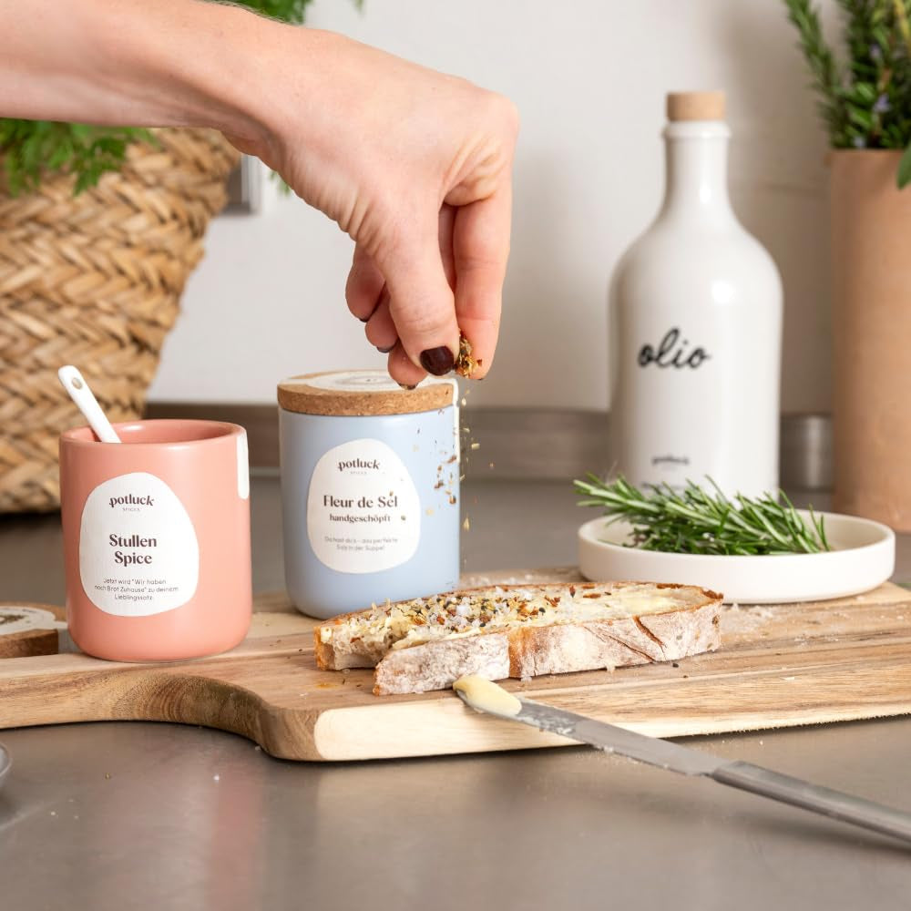 Potluck | Stullen Spice | Gewürzzubereitung im Keramiktopf | 60 g | Vegan, glutenfrei und mit natürlichen Inhaltsstoffen