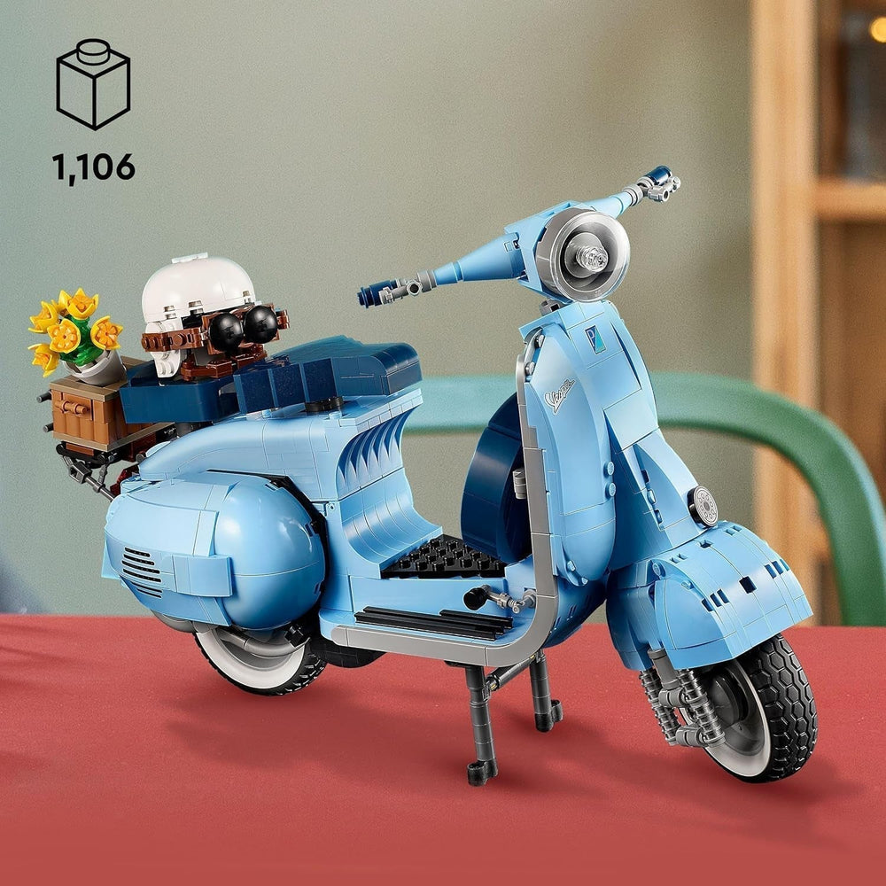 LEGO Icons Vespa 125, Model de motocicletă de construit, Scuter de epocă din Italia, Kit model pentru adulți, Piesă de afișare ca decor pentru cameră, Cadouri pentru femei și bărbați 10298 Seturi de constructie Besuche den LEGO-Store