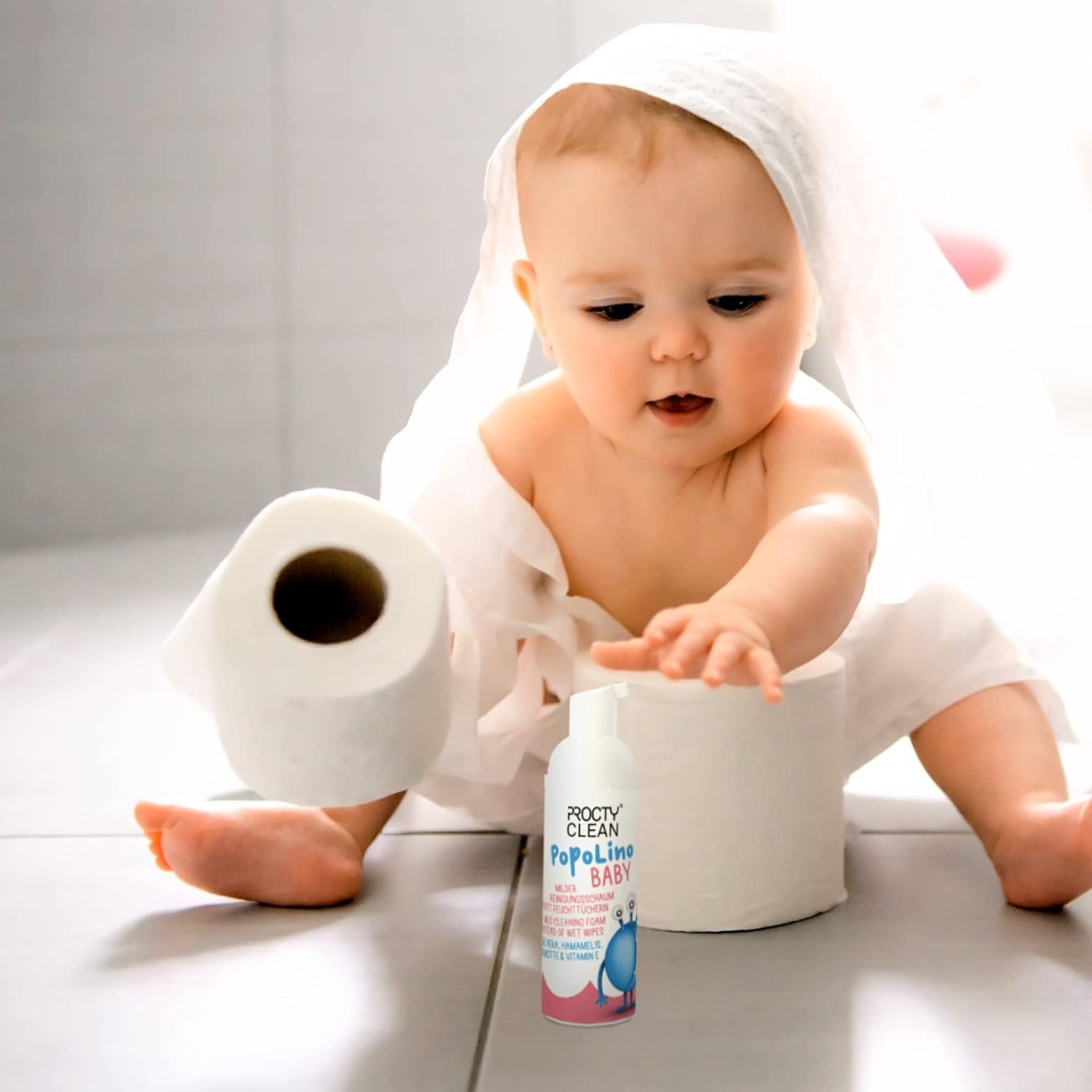 Spumă delicată PopoLino Baby pentru fund, în loc de șervețele umede pentru bebeluși. Spumă de curățare cosmetică vegană și naturală! Spumă pentru fund cu aloe vera, hamamelis, bergamotă și vitamina E. Face fundurile și mediul înconjurător fericite.