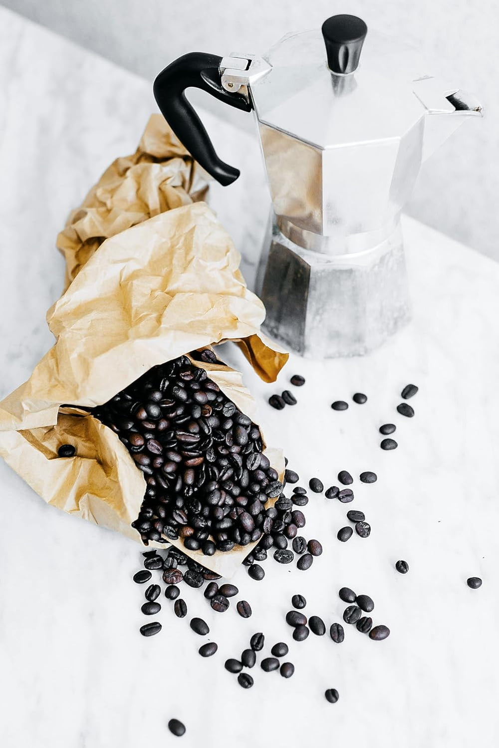 Boabe de cafea decofeinizate. Gust pur. Origine: Columbia. Boabe de cafea decofeinizate, prăjite natural. Boabe de cafea decofeinizate 1 kg. 100% Robusta, cele mai bune recolte din America de Sud.