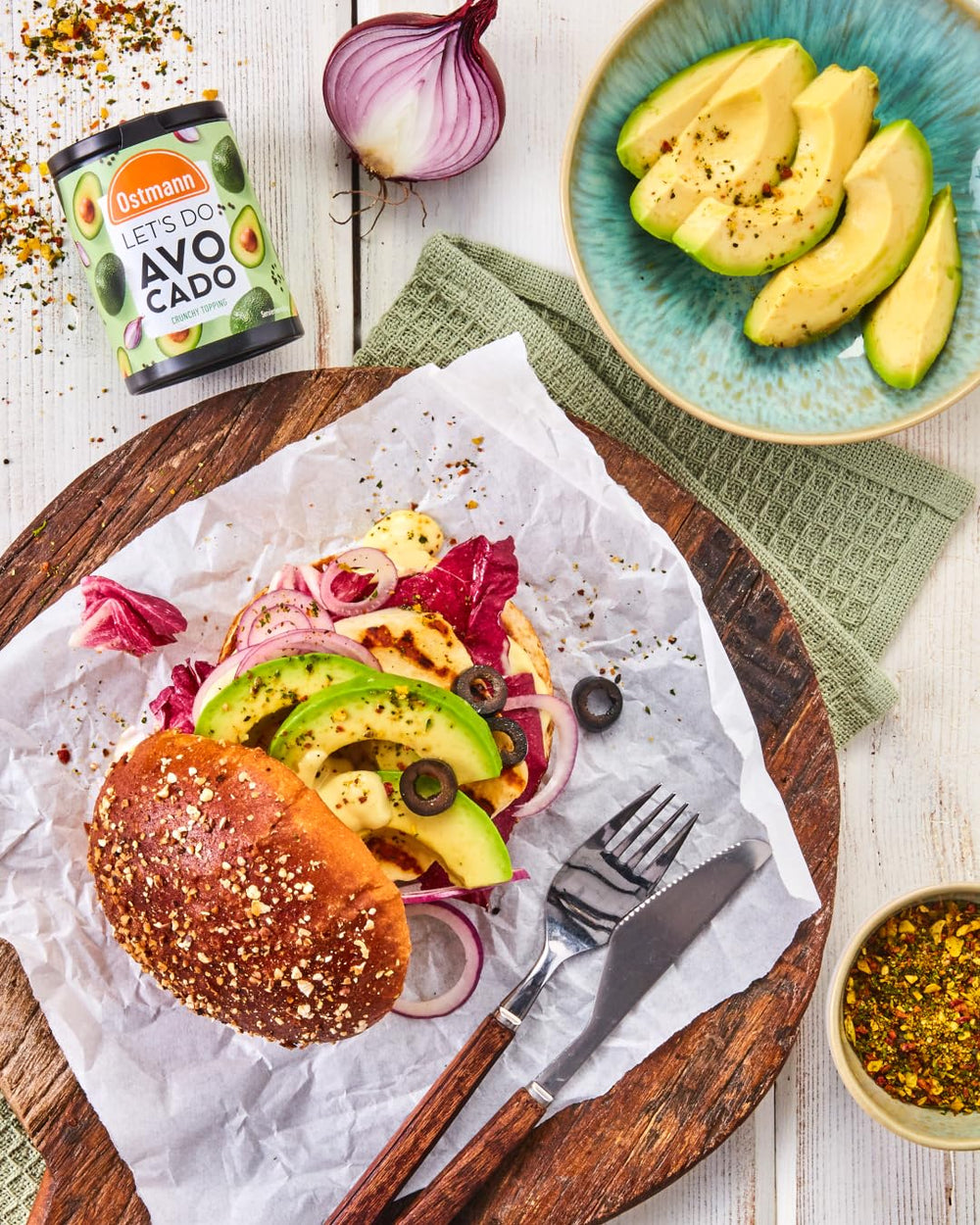Ostmann Gewürze - Let's Do Avocado | Gewürzsalz für Avocado, Guacamole oder Bowls | Crunchy Topping mit Gewürzen, Kräutern und schwarzem Sesam | 70 g in recyclebarer Metalldose