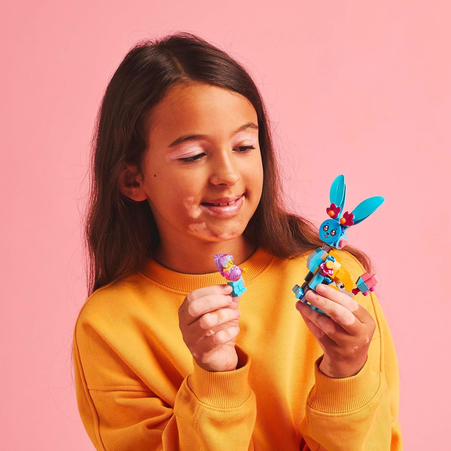 LEGO Dreamzzz Bunchus Creative Animal Adventures, iepuraș de jucărie pentru copii, 20-In-1 Fantasy Playset cu Minifigure Izzie, cadou pentru fete și băieți de la 7 ani 71488 Seturi de constructie Besuche den LEGO-Store