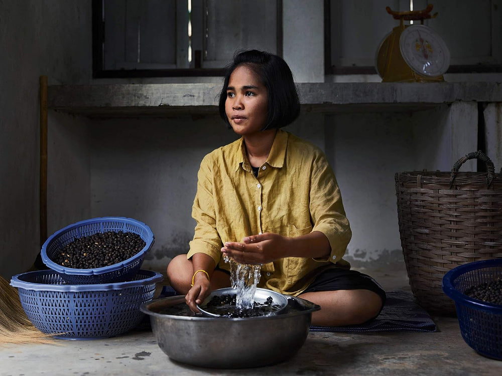 Cafea Black Ivory - 35 de grame de boabe de cafea, boabe întregi, neprăjite, fără arome adăugate, 1 bucată