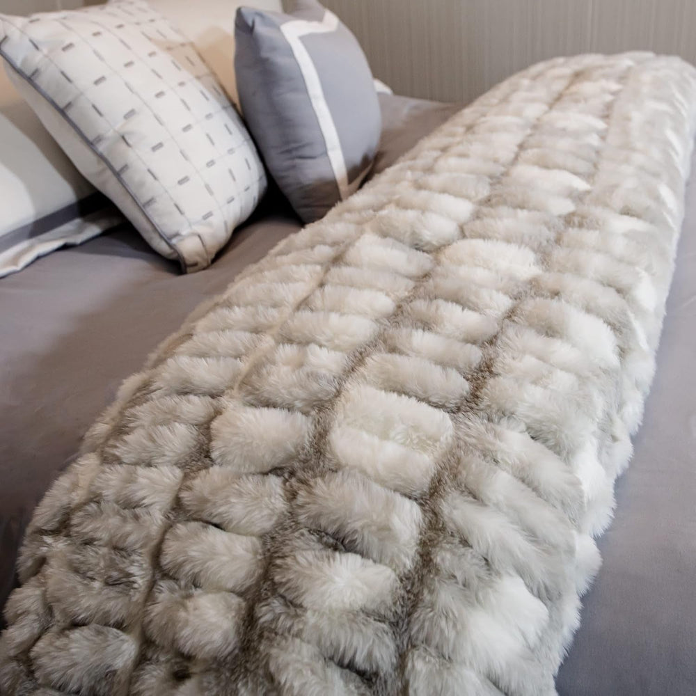 Lavish Home Oversized Gerüschte Faux Fur Blanket, 152.4 X 203.2 Cm, Jacquard Faux Fur, Queen Size Throw pentru paturi și canapele, gri Paturi si Cuverturi Lavish Home