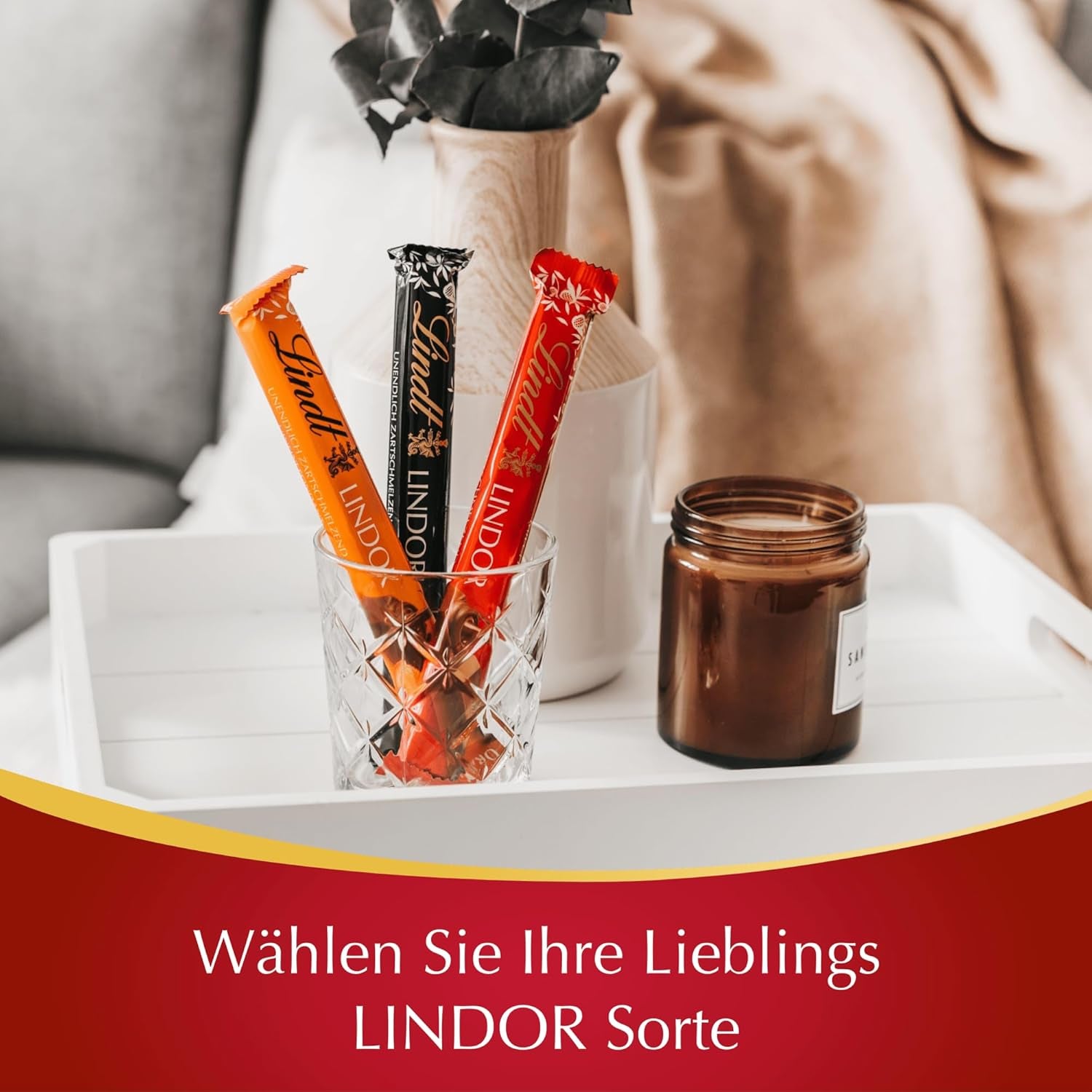 Lindt Chocolate | Bețișoare de ciocolată cu lapte LINDOR, Ofertă promoțională | 100g | 4 bețișoare de ciocolată cu lapte LINDOR cu umplutură care se topește în gură | Bețișoare de ciocolată (Pachet de 3)