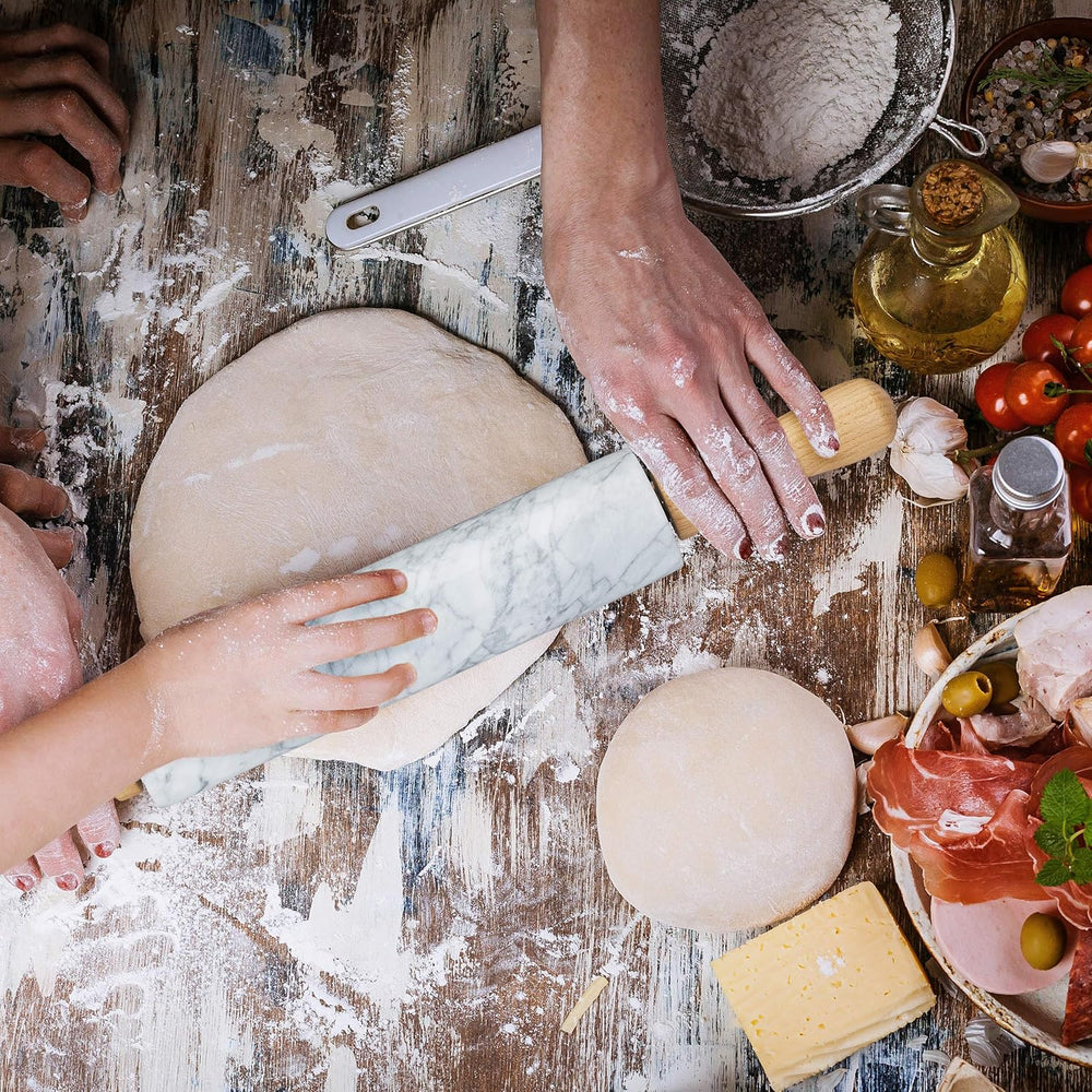Relaxdays Sucitor de aluat din marmură, mânere din lemn, rolă de copt rezistentă, 48 cm, alb