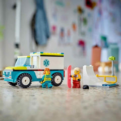 LEGO City Ambulanță și Snowboarder, Ambulanță Playset cu mașină de jucărie și 2 minifigurine, Snowboarder și Paramedic Figura, cadou imaginativ pentru băieți și fete de la 4 ani 60403 Seturi de constructie Besuche den LEGO-Store