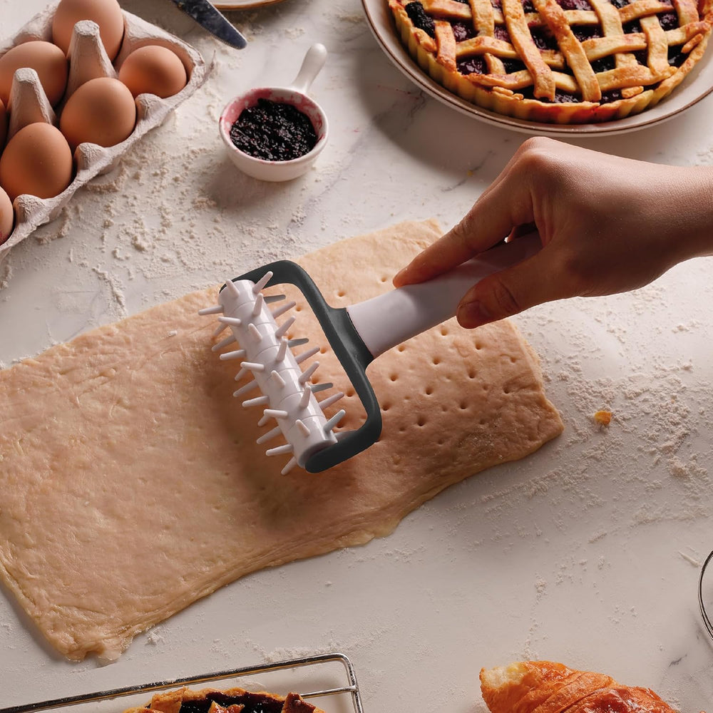 - 68802 - Burete de bucătărie, rolă pentru tamponare, rolă pentru paste, previne bulele în aluat, mâner ergonomic, 100% detașabil, lavabil în mașina de spălat vase, polipropilenă, fără BPA, 12x19,5 cm