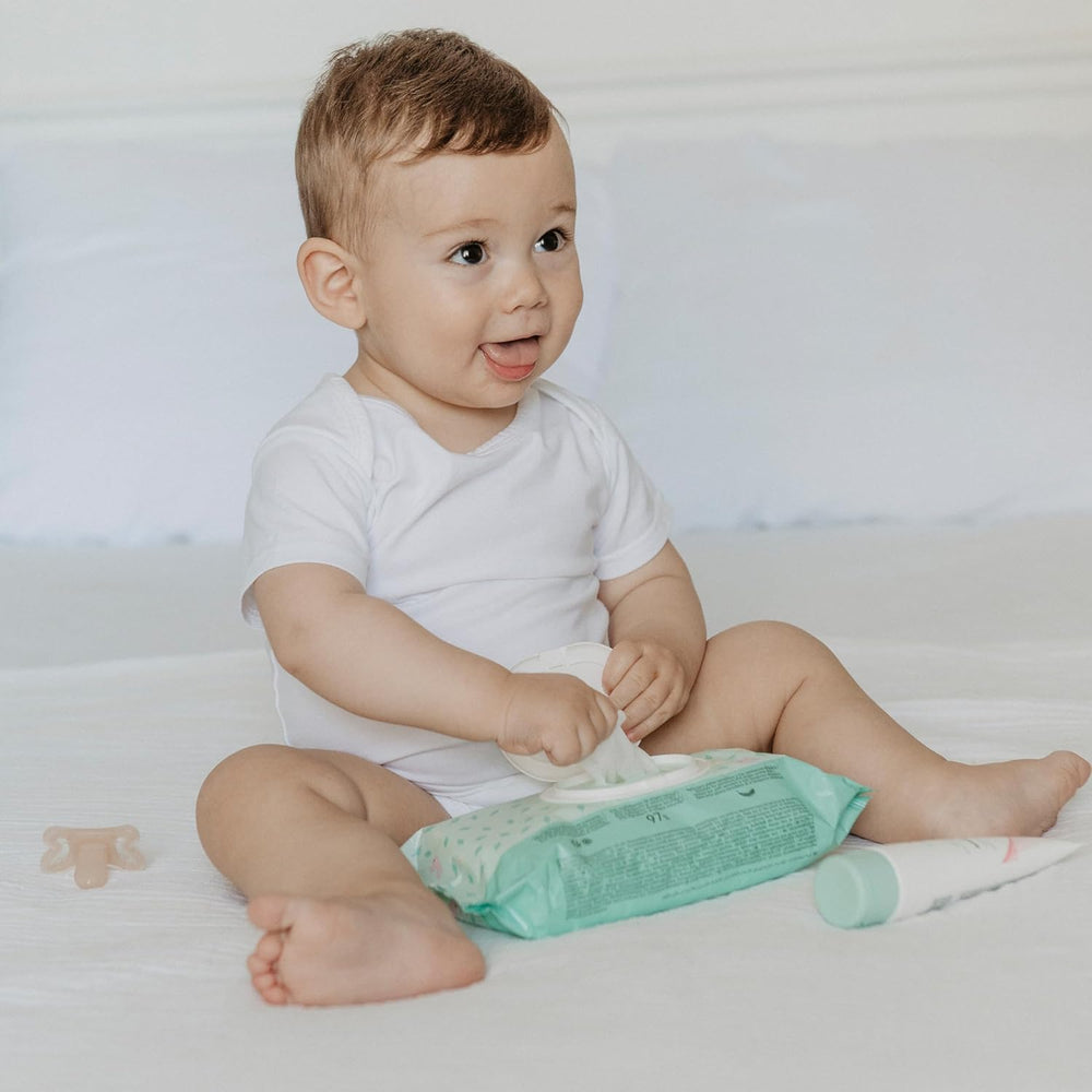 Suavinex, pachet de 14 a câte 60 de șervețele umede pentru bebeluși (840 de șervețele în total), hidratante, potrivite pentru tenul atopic, 95% ingrediente naturale