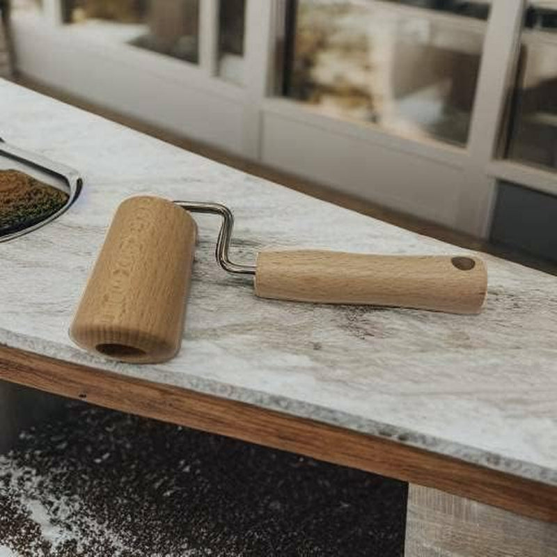 Sucitor/rolă de patiserie Fackelmann, lemn, 17 x 6,5 x 4 cm, maro