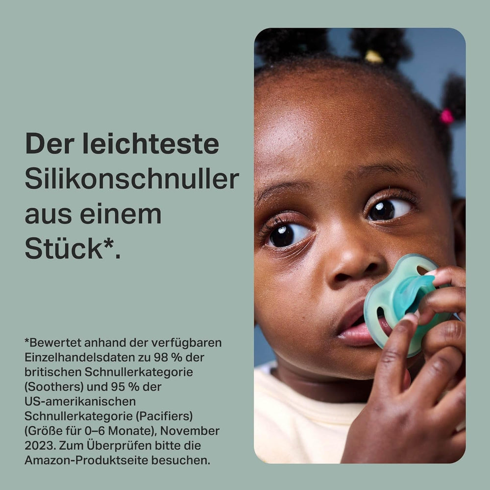 Suzete Tommee Tippee Ultra-Light StayPut și Night Glow, 0-6 luni, pachet de 4, design din silicon dintr-o singură bucată, senzație moale pe piele