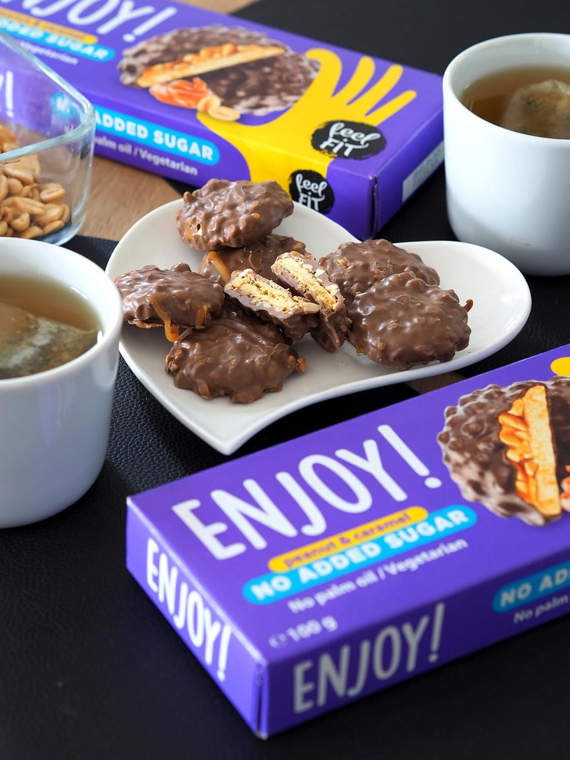 Simte-te în formă, savurează! Fursecuri cu arahide și caramel cu cremă de caramel și arahide în ciocolată cu lapte, fără zahăr adăugat și fără ulei de palmier, 100 g