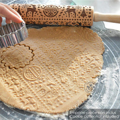 Sucitor din lemn Scrap Cooking „Xmas” cu motive de Crăciun – rolă de embosat cu decorațiuni în relief pentru fursecuri – accesoriu decorativ – 5242