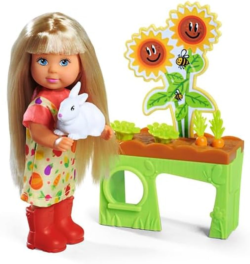 Simba Evi Love Garden, Puppe im Garten mit Hochbeet und Gemüse zum Ernten, inklusive kleinem Hasen, 12cm Spielpuppe, ab 3 Jahren