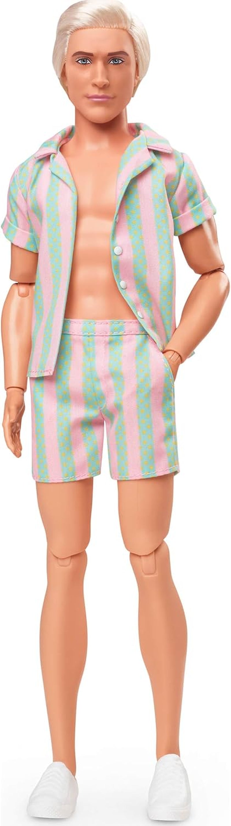 Păpușa Barbie Ken din filmul Barbie cu ținută de plajă în dungi roz pastel și verde, placă de surf și adidași albi, JBJ54