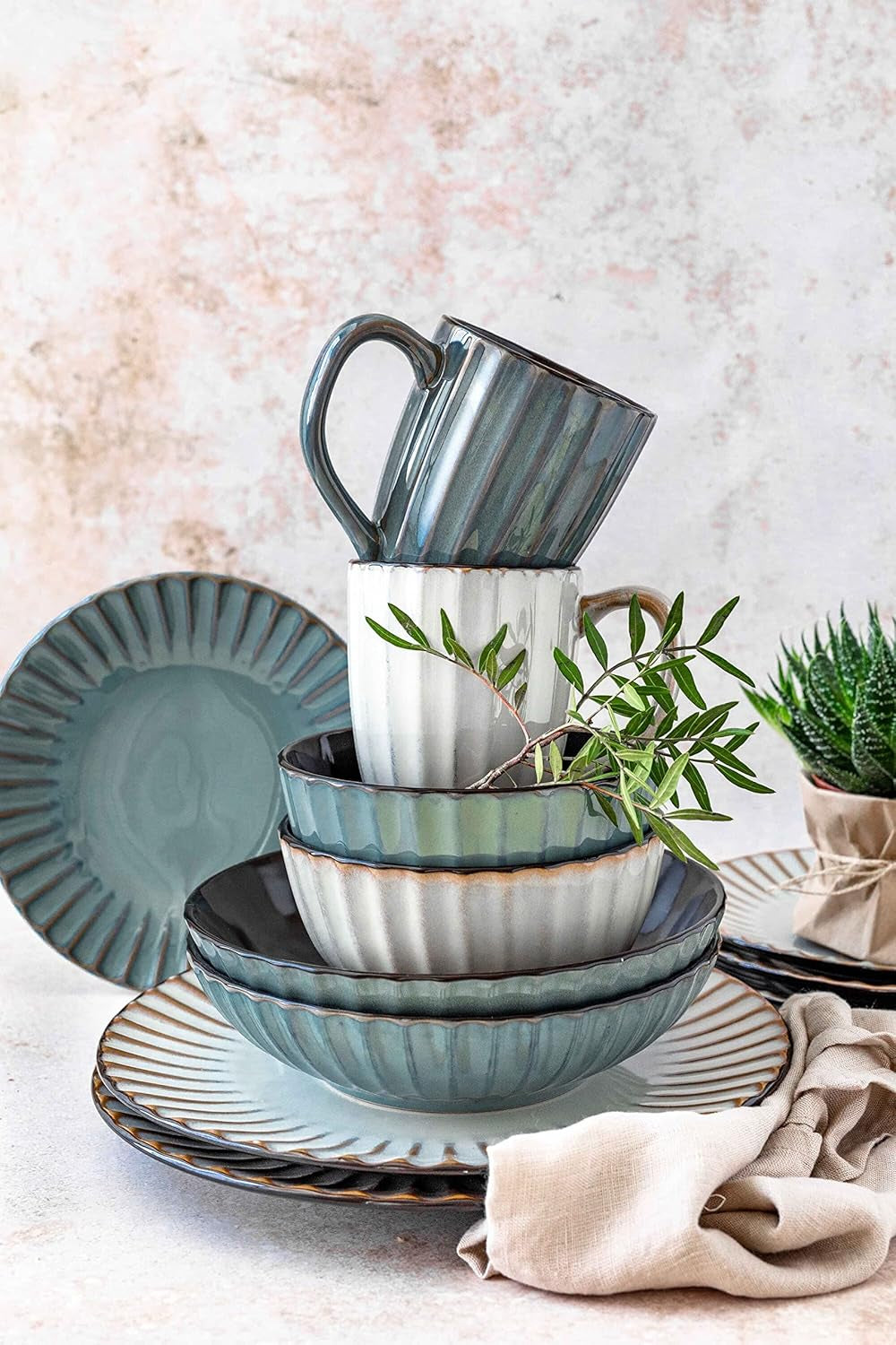 Set de veselă MÄSER 931964 Confino Series pentru 4 persoane, aspect vintage modern, set combinat din ceramică, 20 de piese, culoare petrol cu accente negre, gresie