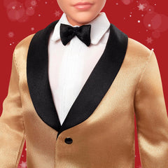 Barbie Signature 2025 Holiday Blonder Ken Modepuppe zum Sammeln in komplettem Anzug mit Goldener Jacke in Einer Verpackung zum Ausstellen und mit Puppenständer, JGK55