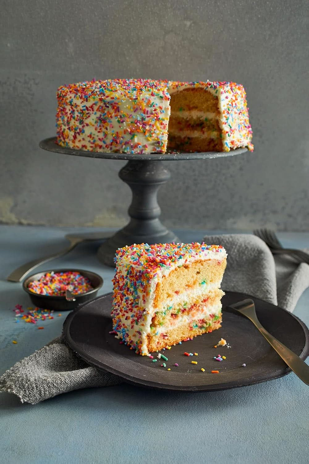 RUF Birthday Cake Cream, pudră de cremă cu aromă de vanilie și caramel și decor colorat, 110 grame Glazuri si Decor Naty Shop