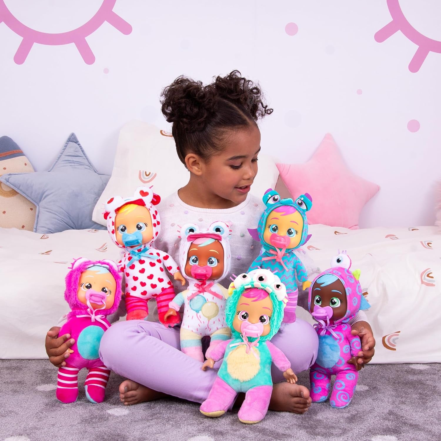 Cry Babies Tiny Cuddles Monster Momo, Plüsch-Baby-Puppe, Tiny Cuddles mit personalisiertem Pyjama eines Monsters, das echte Tränen weint, Kinder ab 18+ Monaten