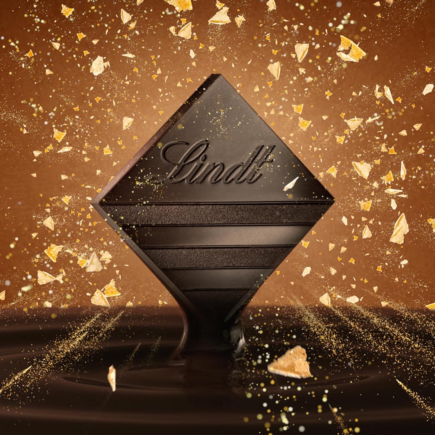 Lindt EXCELLENCE Bucăți De Aluat Cu Paiete Și Caramel - Ciocolată Neagră Fină Cu Aromă Intensă De Cacao