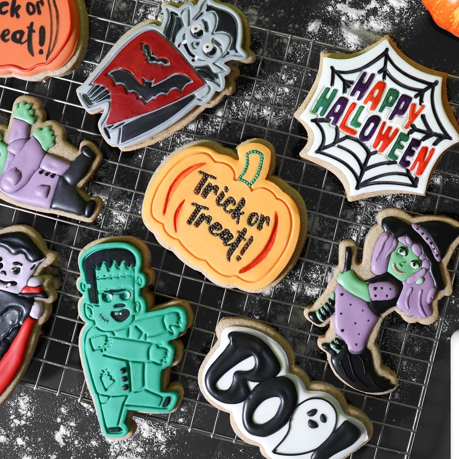 Forme și ștampile pentru biscuiți de Halloween - Halloween fericit (set de 3 piese)