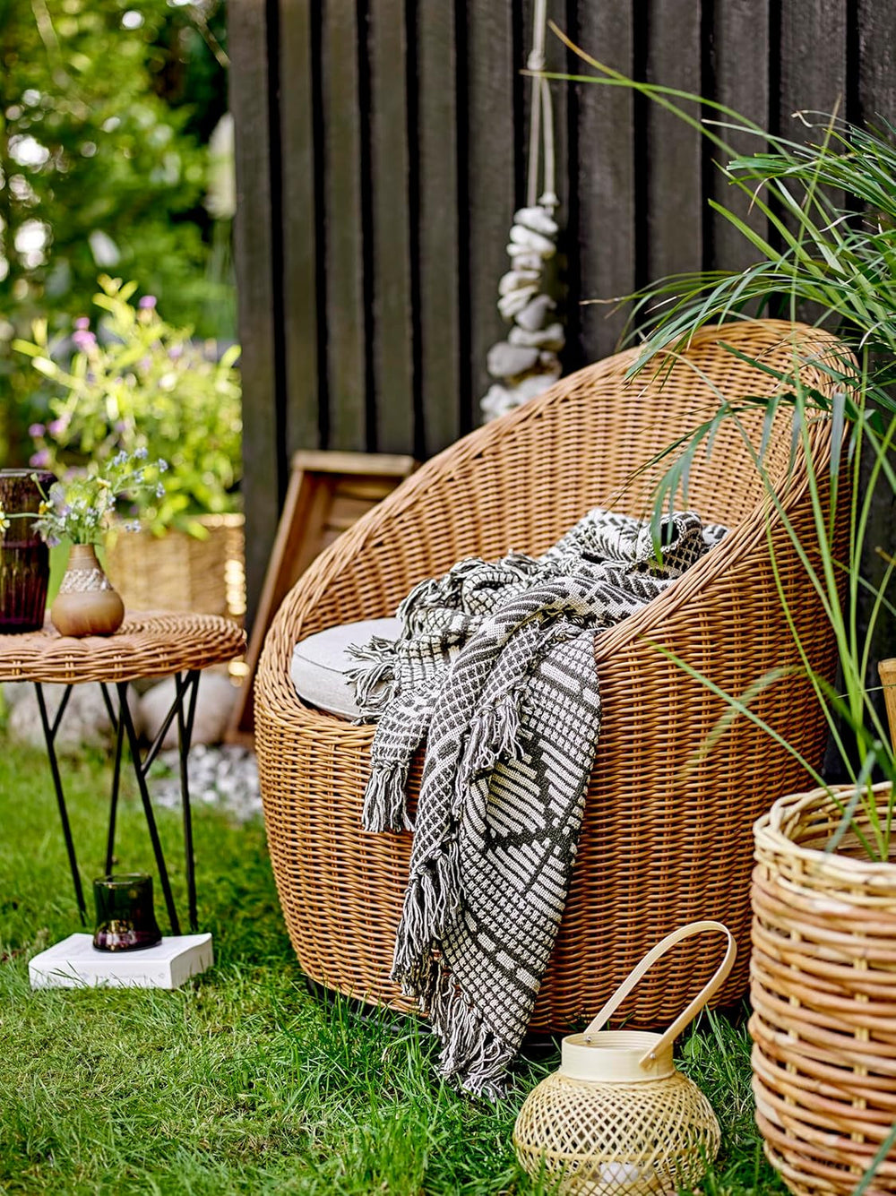 Cuvertură de pat Bloomingville, negru, bumbac, 160cm Paturi si Cuverturi Bloomingville