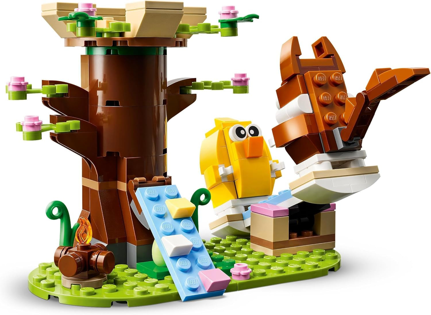 LEGO Spring Animal Playground, set de construcție cu pasăre și veveriță, set de joacă cu casă în copac pentru copii, idee de cadou pentru băieți și fete de la 8 ani, set de animale, jucărie cu figuri de animale 40709 Seturi de constructie Besuche den LEGO-Store