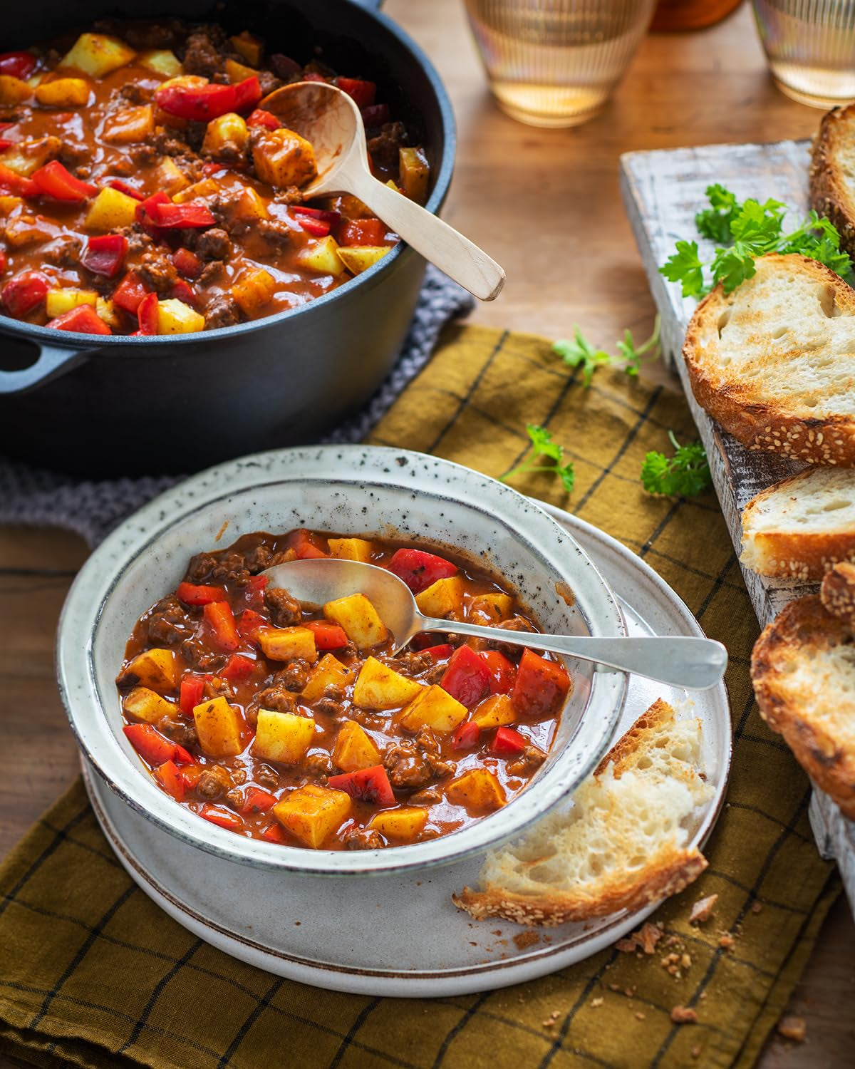 MAGGI Fix für Bauern-Topf mit Hackfleisch, Würzmischung, mit natürlichen Zutaten*, für 2 Portionen, 1er Pack (1 x 39g )